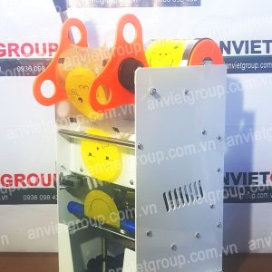 Máy dán ép, dập đậy nắp miệng ly cốc hộp bán tự động (tự cuộn màng) Eton B9 5 Máy dán ép dập đậy nắp miệng ly cốc bán bán tự động cuộn màng Eton B9